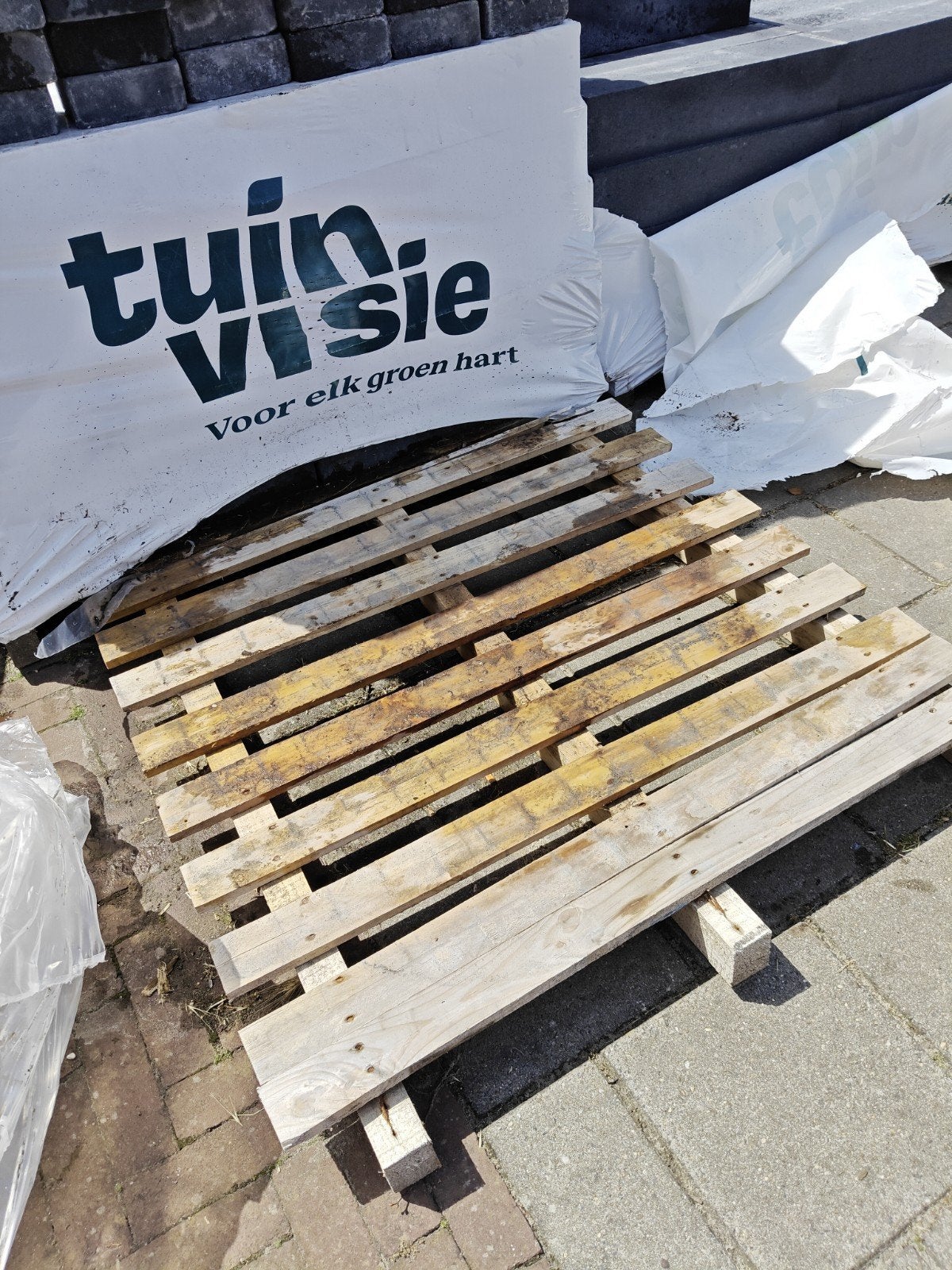Gratis Pallet af te halen in Bloemenbuurt Leeuwarden, Ophalen of Verzenden, Gebruikt, Hout
