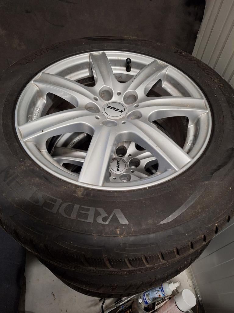 banden vredestijn, Auto-onderdelen, Banden en Velgen, Ophalen, 255 mm, 17 inch, Band(en)