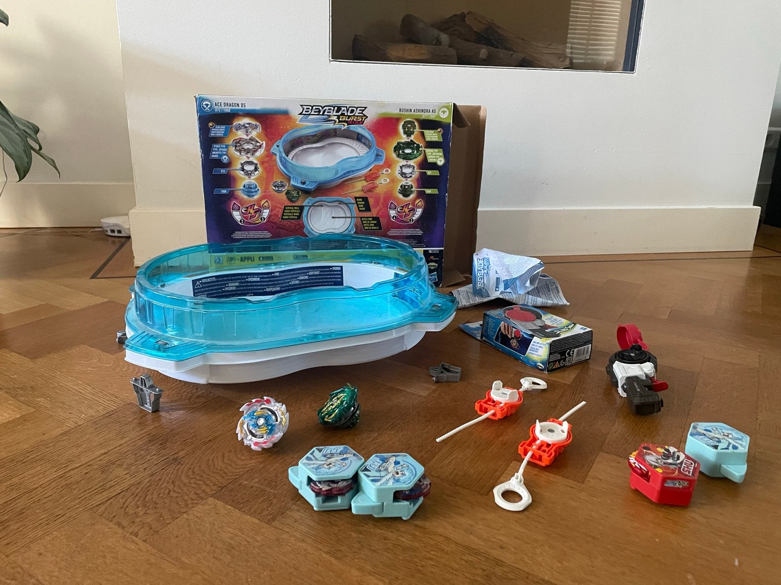 Beyblade Burst Evolution Arena met Beyblades en Launchers, Kinderen en Baby's, Ophalen of Verzenden, Gebruikt, Jongen of Meisje