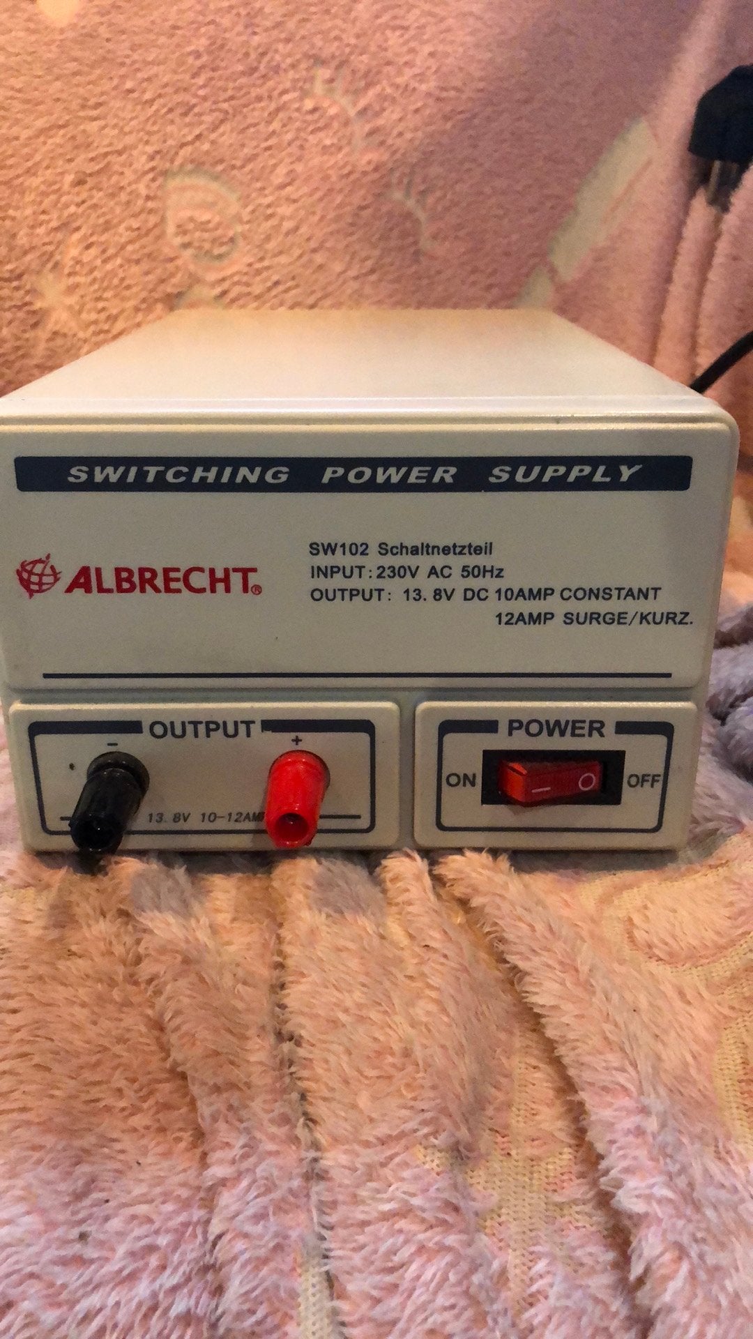 Voeding albrecht 13,8 volt, Telecommunicatie, Ophalen of Verzenden, Zo goed als nieuw