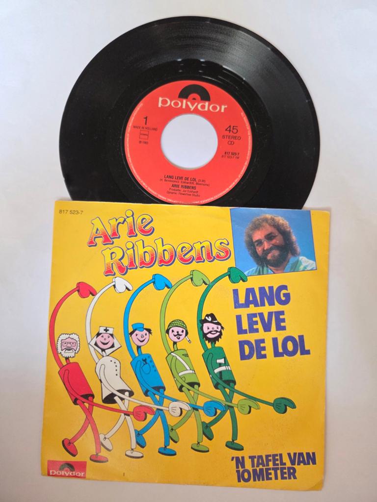 Arie Ribbens - Lang leve de lol, Ophalen of Verzenden, Gebruikt, Nederlandstalig
