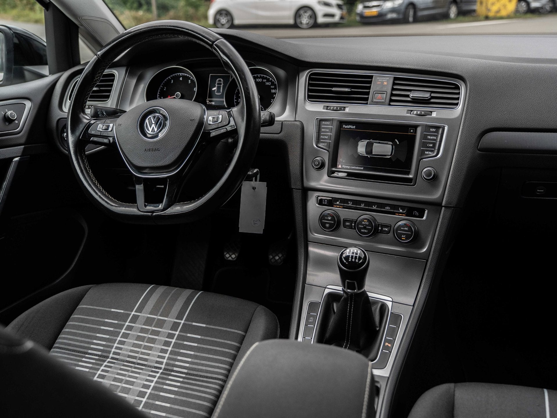 Volkswagen Golf 1.4 TSI ACT Business Edition R Connected | A, Auto's, Voorwielaandrijving, Dealer onderhouden, Gebruikt, Euro 6