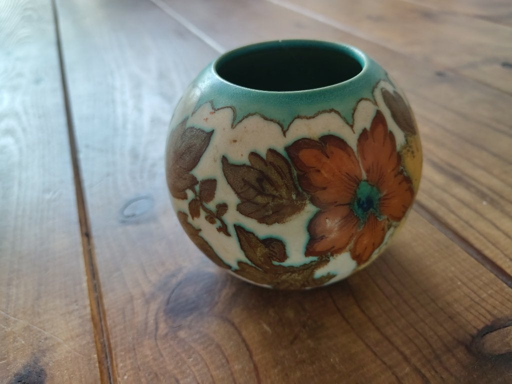 Gebloemd vaasje van Gouda Holland, Ophalen of Verzenden