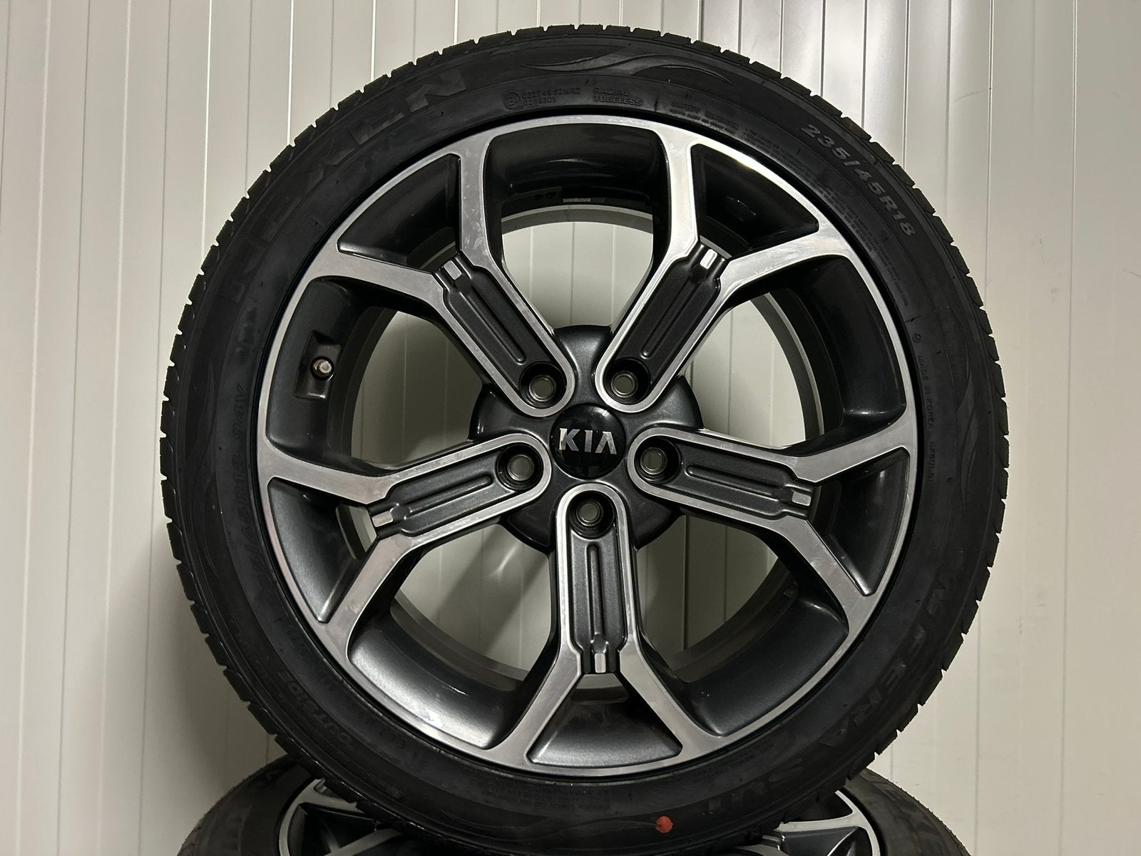 Originele KIA X-ceed 18 inch 5x114,3 235/45/18 zomer TPMS, Ophalen, 18 inch, Banden en Velgen, **`
