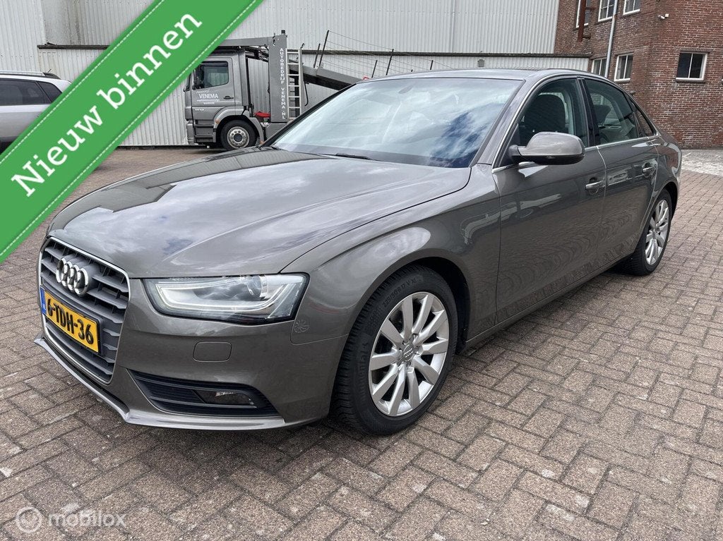 Audi A4 Limousine 1.8 TFSIe Edition, Auto's, Voorwielaandrijving, Gebruikt, Euro 6, 4 cilinders