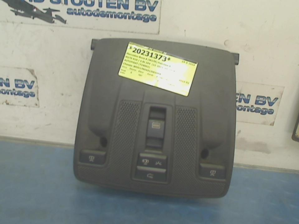 Binnenverlichting Mercedes-Benz A (W176) A00090009029051, Gebruikt, Mercedes-Benz AG, Mercedes-Benz, Mercedesstraße 120, Stuttgart 70372, , Duitsland