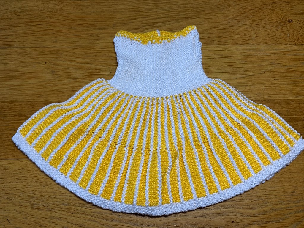 Poppenjurkje - popmaat ca. 40-45 cm, Ophalen of Verzenden, Nieuw, Babypop