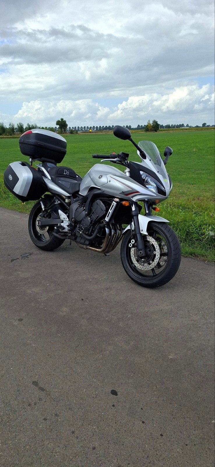 Yamaha Fazer FZ6 S2 grijs met GIVI koffers en topkoffer, Motoren, 4 cilinders, Motorrijbewijs A, Gebruikt, Particulier