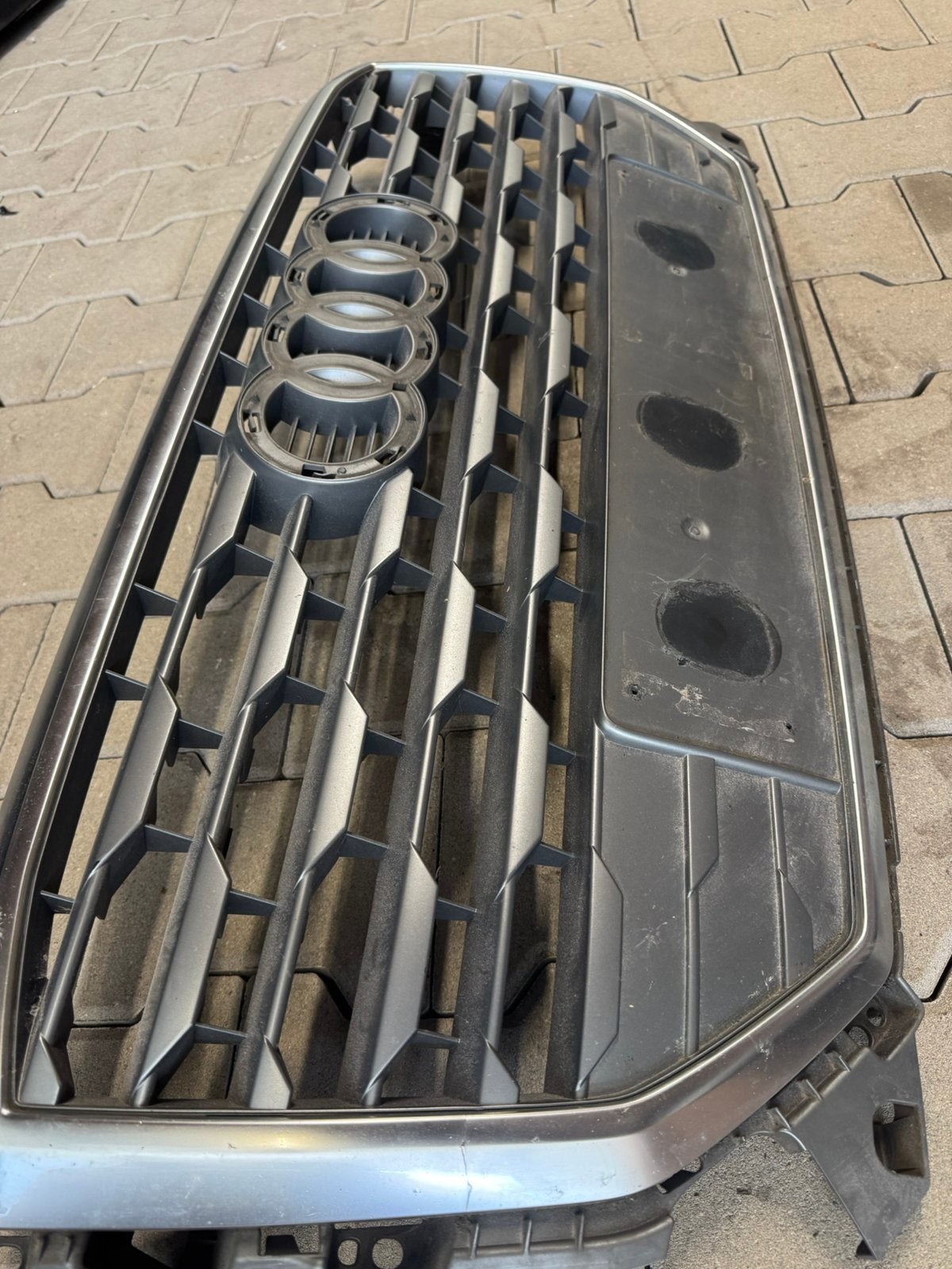 Audi Q2 grill, Ophalen of Verzenden, Audi, Bumper