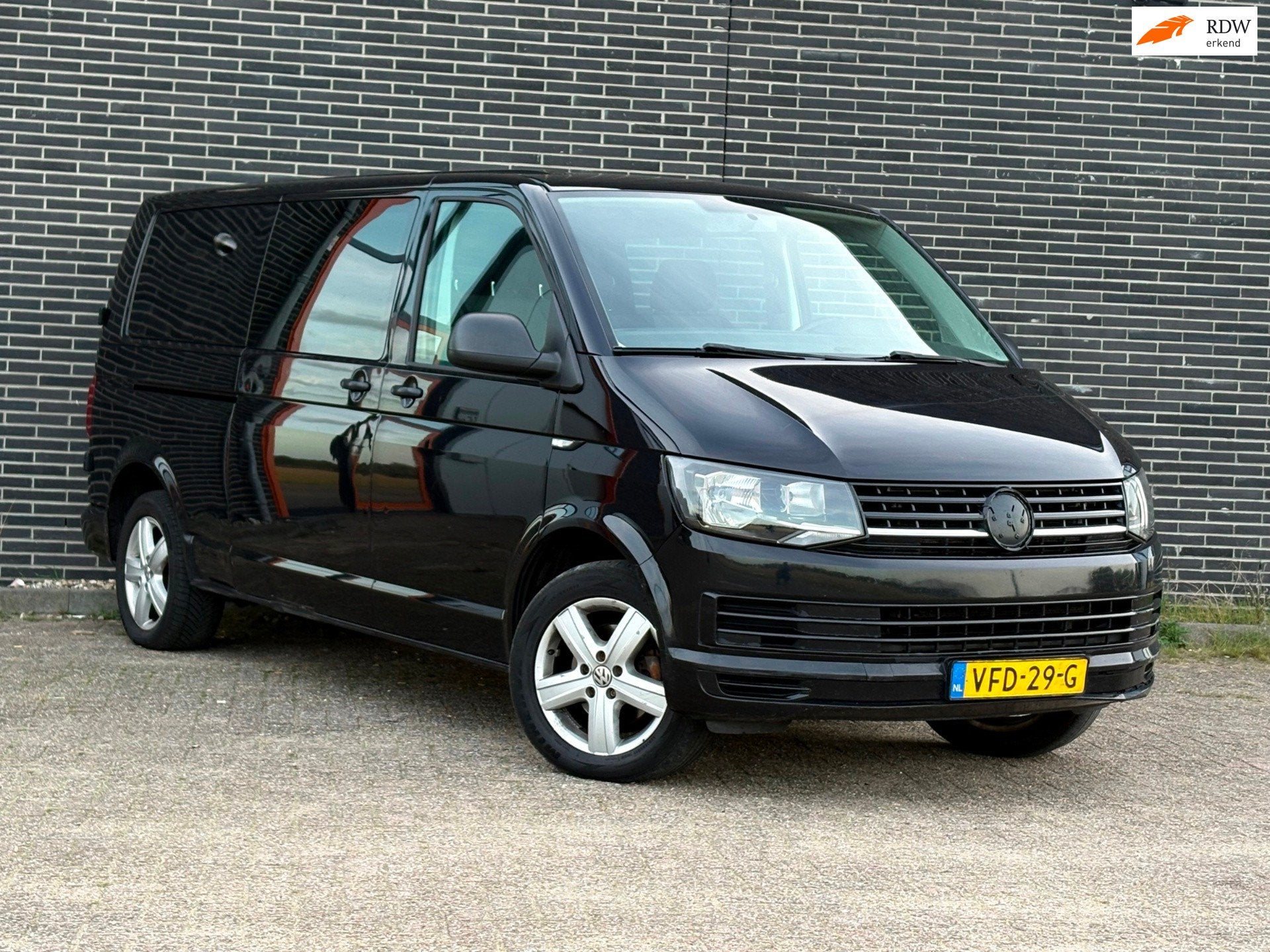 Volkswagen Transporter 2.0 TDI L2H1 DC, Gebruikt, Euro 6, 4 cilinders, 150 pk