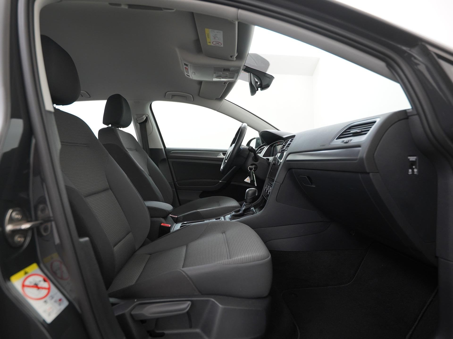 Volkswagen e-Golf E-DITION | Digital Cockpit | Cruise Adapti, Auto's, Volkswagen, 12 maanden, Gebruikt, Zwart, 231 km