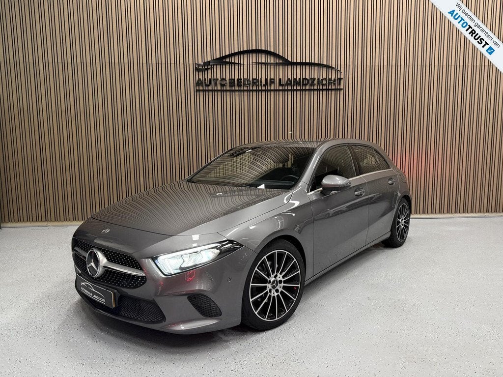 Mercedes-benz A-KLASSE 160 - NAP l CAMERA l CARPLAY| Navi, Voorwielaandrijving, Gebruikt, Euro 6, 4 cilinders