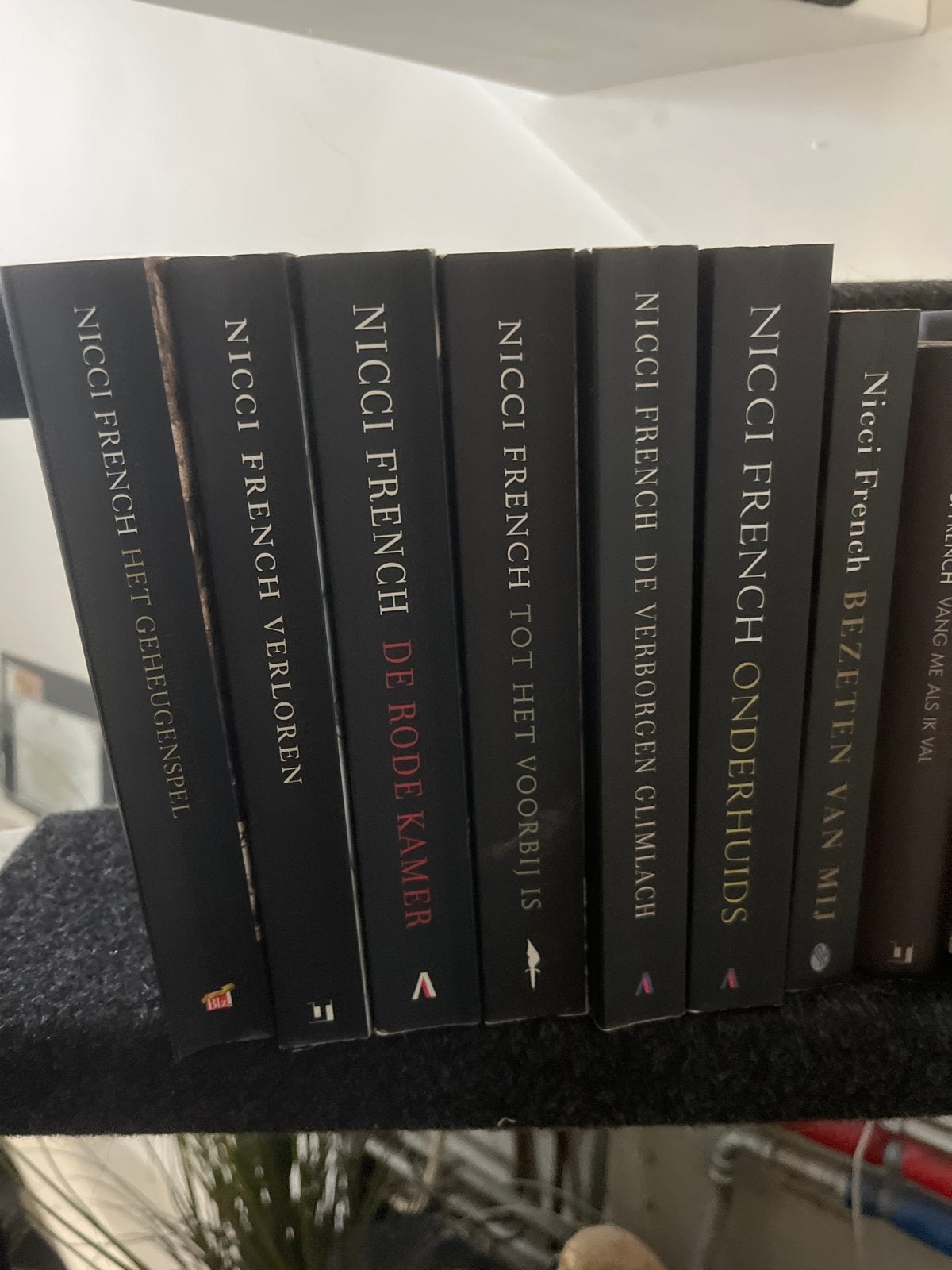 Nicci French Boeken Collectie - Diverse Thrillers, Ophalen of Verzenden, Gelezen, Nederland