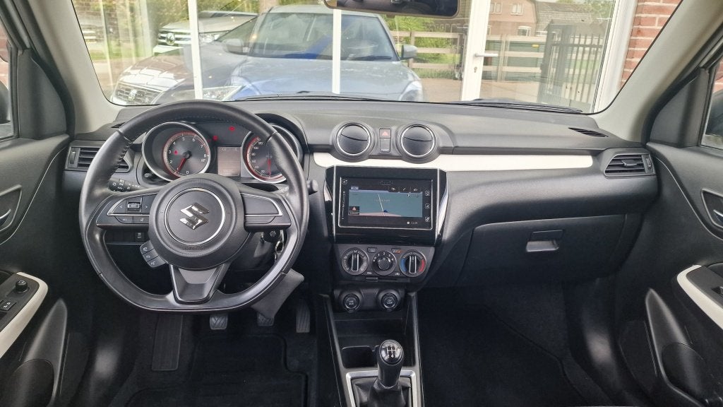 Suzuki Swift 1.0 Select, Stoelverwarming, Navigatie, Auto's, Stof, Gebruikt, 840 kg, Origineel Nederlands