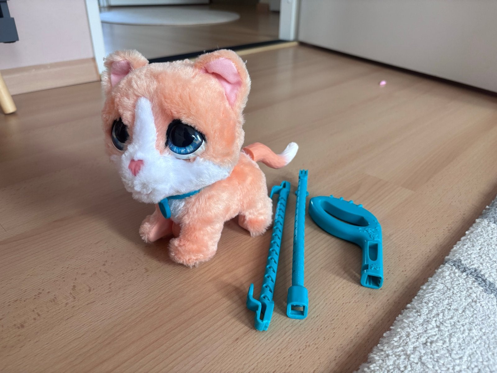 FurReal Friends Walkalots Katje met looplijn, Ophalen, Oranje, Overige merken, Met geluid
