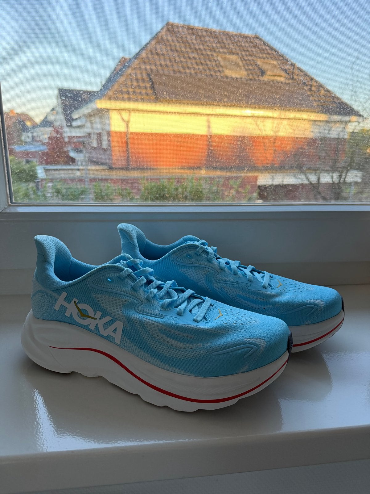 Nieuwe Hoka Clifton 10 hardloopschoenen maat 42, Overige merken, Hardloopschoenen, Nieuw, Ophalen of Verzenden