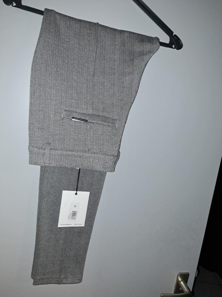 Icon lichtgrijze broek /pantalon te koop!, Kleding | Heren, Broeken en Pantalons, Maat 52/54 (L), Verzenden, Nieuw, Grijs