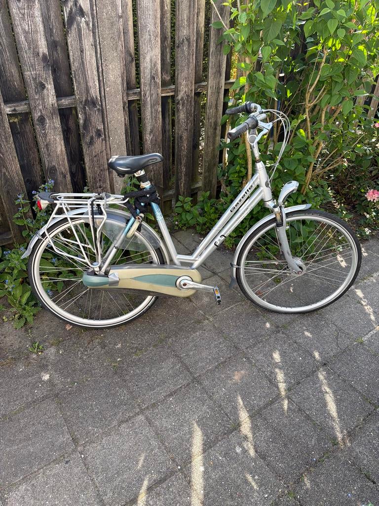 Gazelle Chamonix Plus - Opknapper, Fietsen en Brommers, Fietsen | Dames | Damesfietsen, Ophalen, Velgrem, Zo goed als nieuw, Gazelle