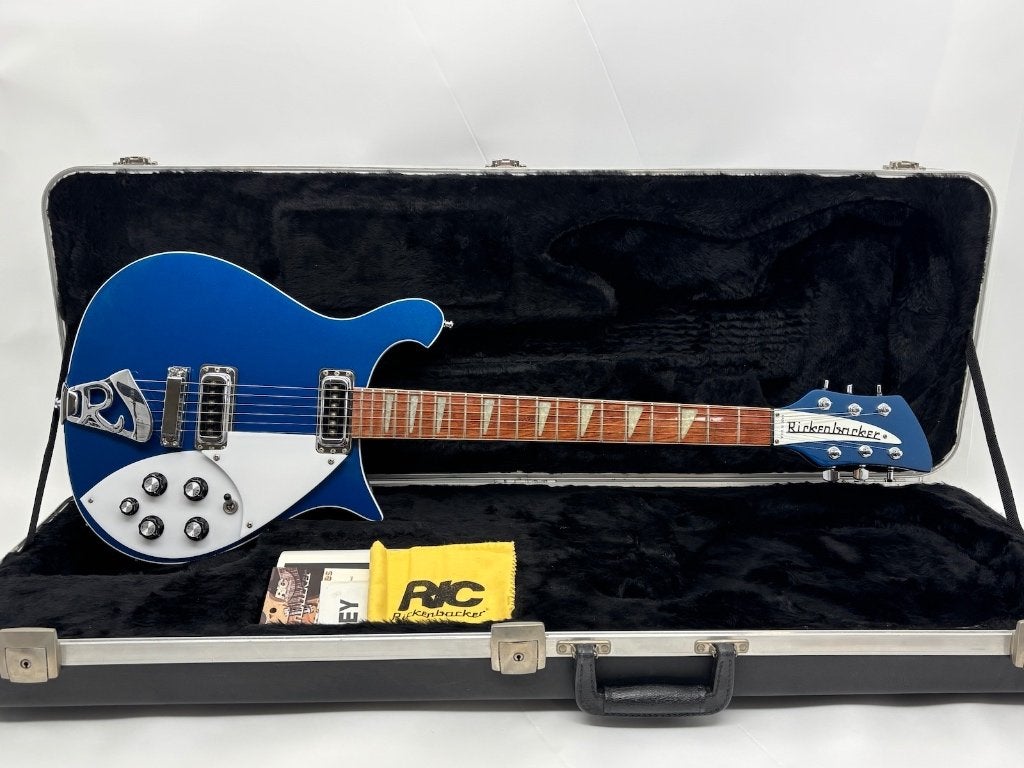 Rickenbacker 620 2006 - Custom Blue Metallic Finish w/ Case!, Muziek en Instrumenten, Overige merken, Gebruikt, Ophalen of Verzenden