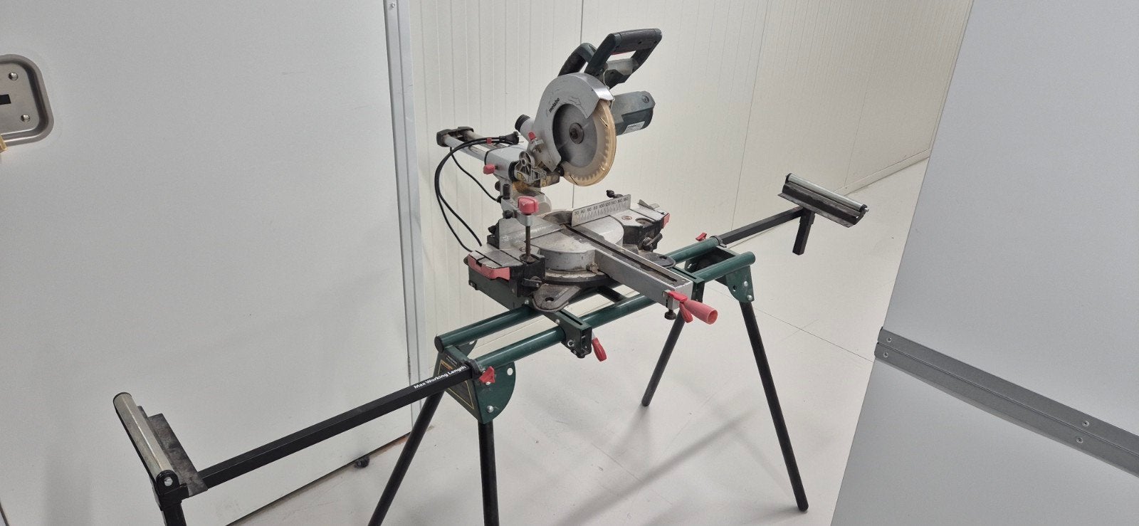 Metabo Afkortzaag KGS 216 M met Parkside Zaagonderstel, Doe-het-zelf en Verbouw, Gereedschap | Zaagmachines, Ophalen, Gebruikt
