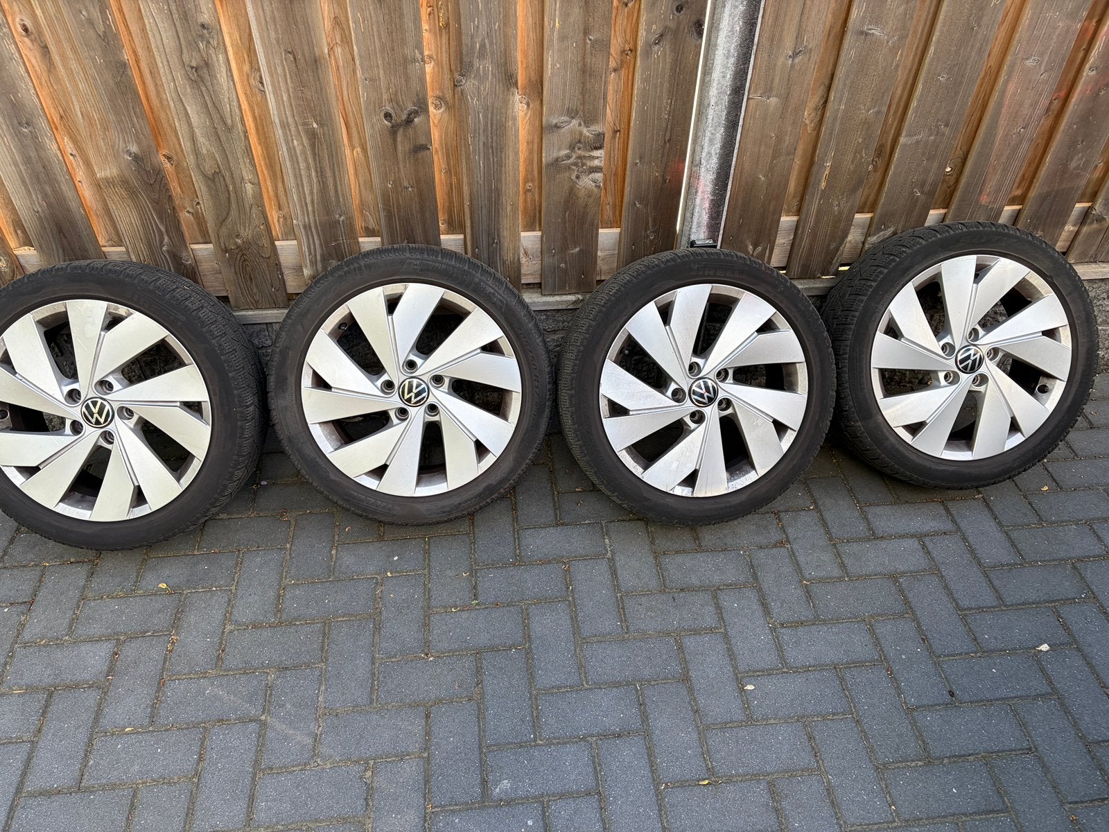 17 INCH ORIGINELE VW VOLKSWAGEN GOLF 8 BELMONT VELGEN, Ophalen