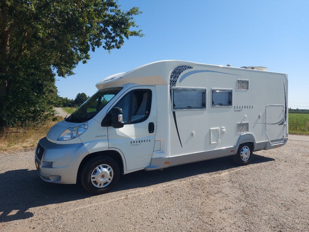 Roller Team Granduca Garage P, Caravans en Kamperen, Overige merken, Ringverwarming, Fiat, Raamblindering