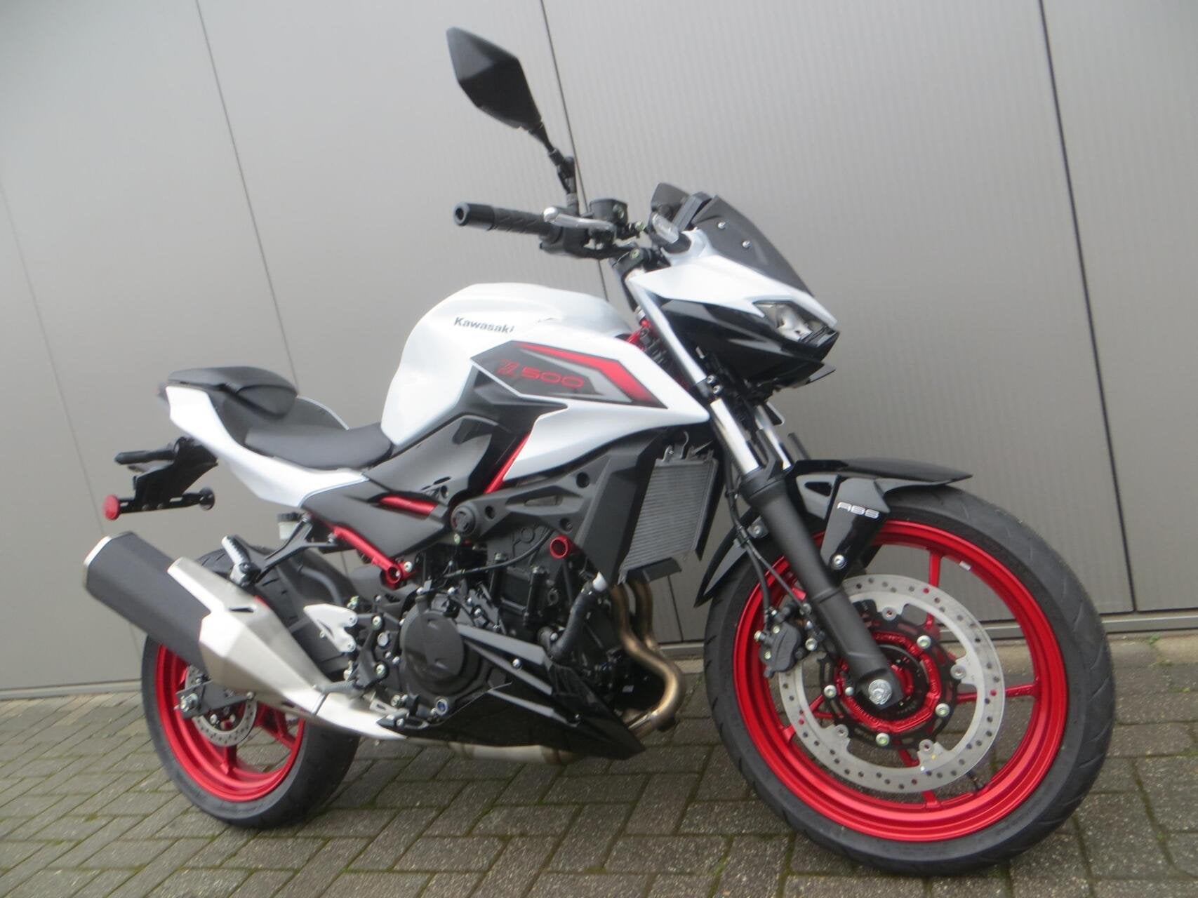 Kawasaki Z500 SE, Motoren, 451 cc, ABS, Handgeschakeld, 12 t/m 35 kW