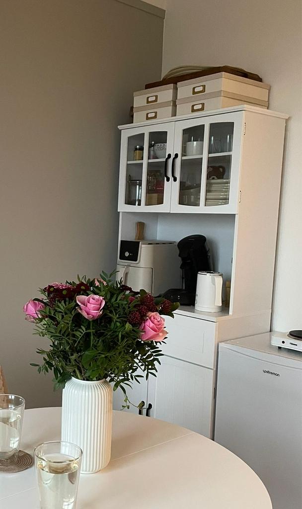 Witte keukenkast met vitrine en lade, Ophalen, Zo goed als nieuw