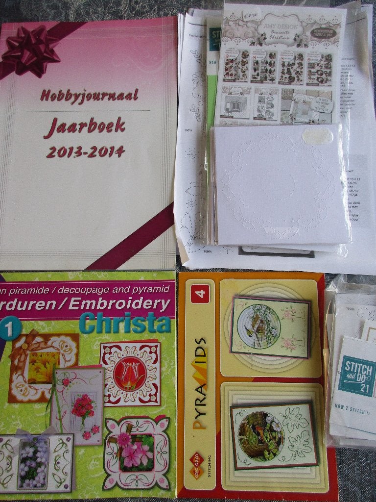 diverse borduurkaarten materiaal, hobbyboek en voorbeelden, Ophalen of Verzenden, Nieuw, Knutselmateriaal