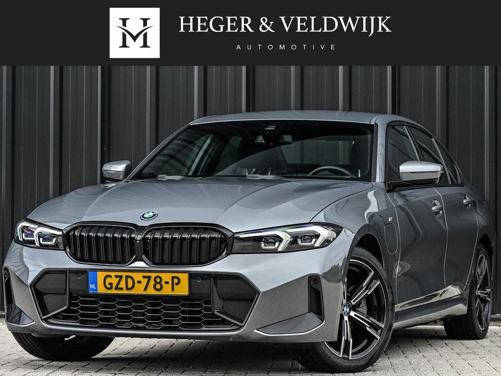 BMW 3-serie 330e | M-Sport | Facelift | Shadowline | Led Kop, 1998 cc, Achterwielaandrijving, Gebruikt, 4 cilinders