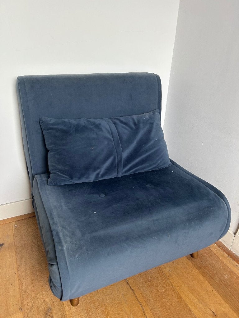 Blauwe fluwelen slaapstoel - 75x180cm, Ophalen, Modern, Compact, Gebruikt, Eenpersoons