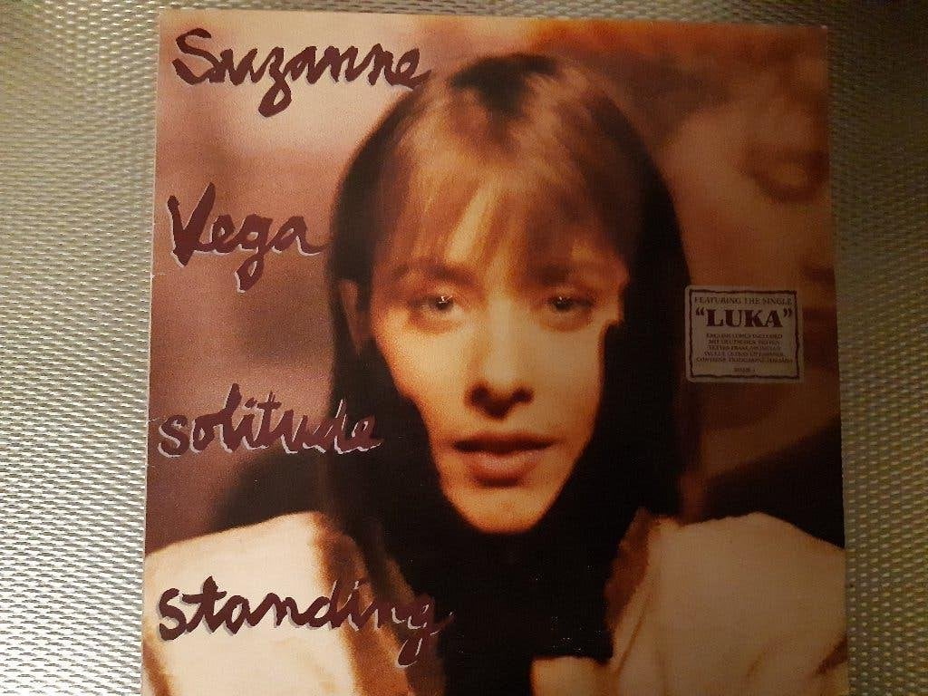Suzanne Vega - Solitude Standing, Cd's en Dvd's, Vinyl | Pop, Inclusief binnenhoes, Ophalen of Verzenden, Gebruikt, 12 inch