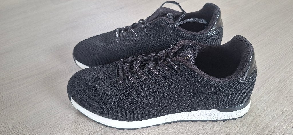 Hush Puppies, Zwart, Nieuw, Ophalen of Verzenden, Sneakers of Gympen