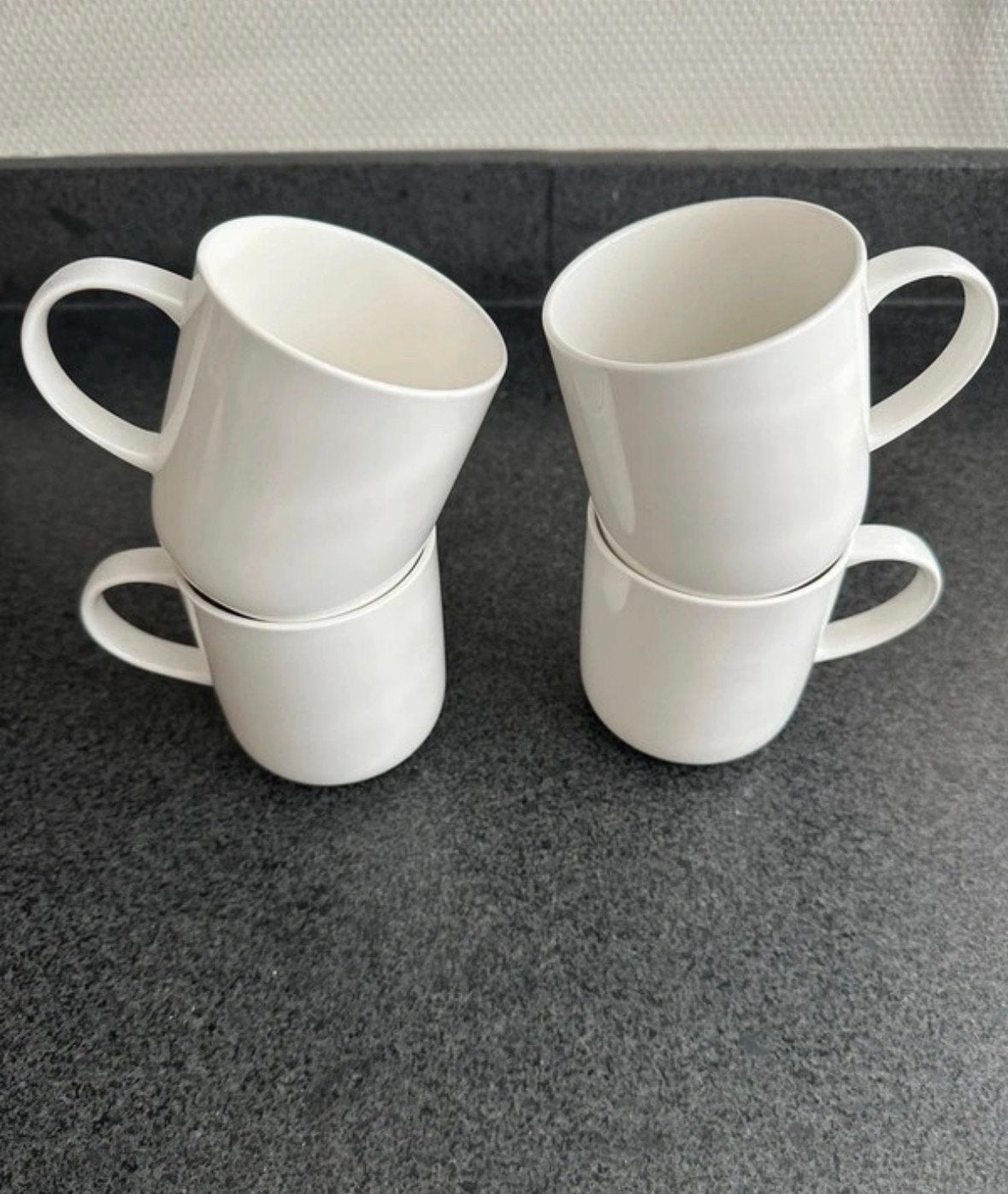 Set van 4 Walra mokken - Wit - Zo goed als nieuw, Overige merken, Zo goed als nieuw, Modern, Porselein