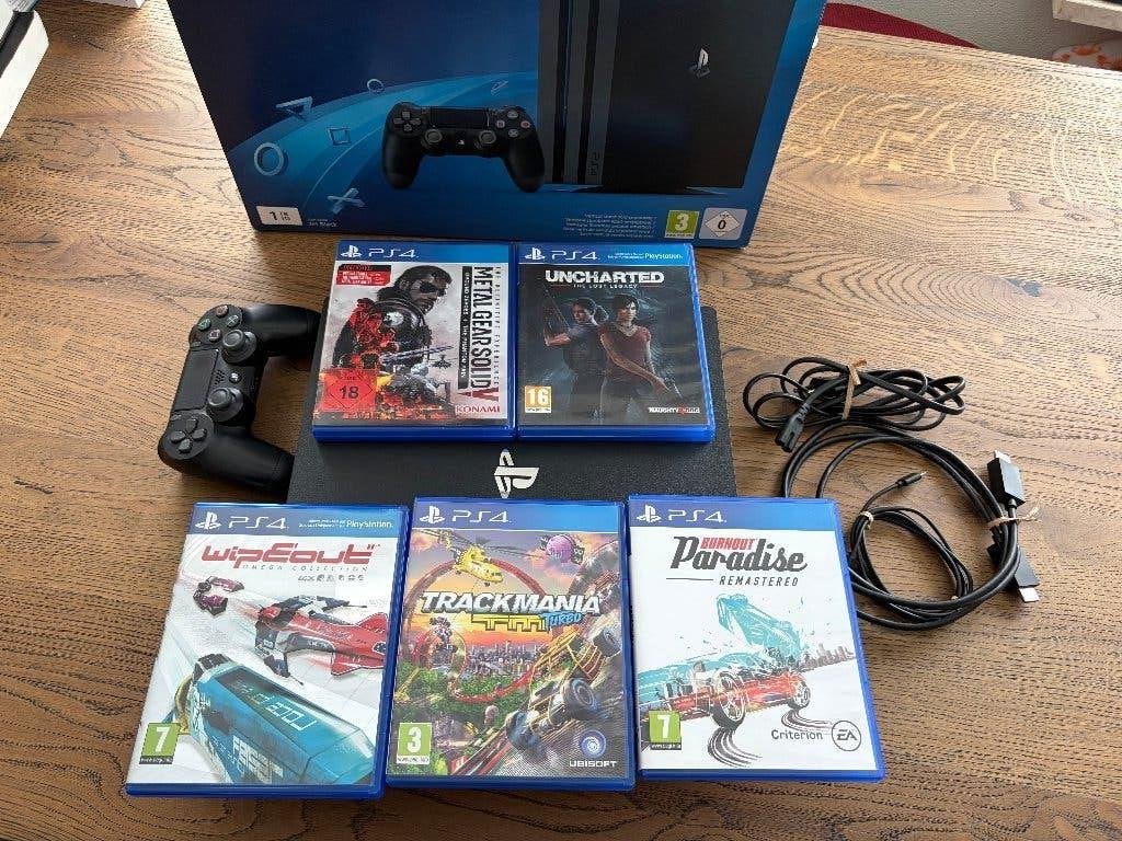 PS4 pro + controller + 5 spellen, Ophalen, Met games, Zo goed als nieuw, 1 TB