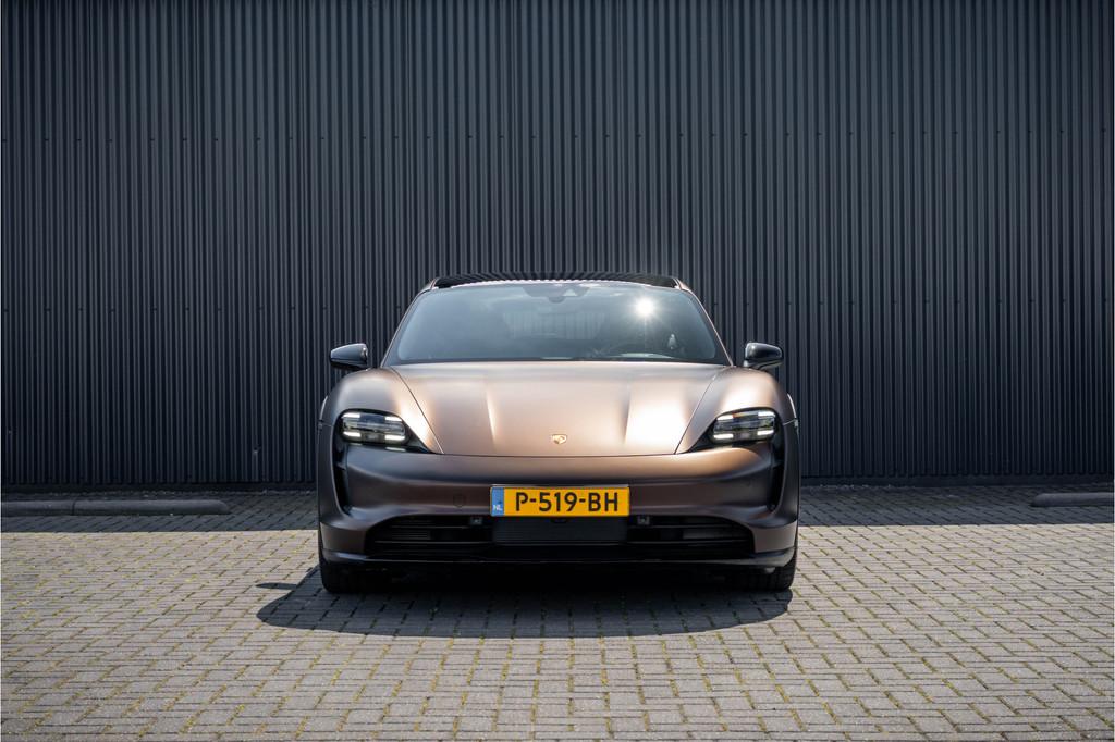 Porsche Taycan Cross Turismo 4 | 93kWh | SOH 91% | Luchtveri, Auto's, Porsche, Automaat, 110 €/maand, 4 stoelen, Zwart