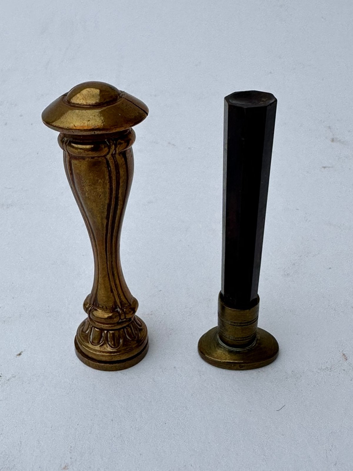2 Antieke Lakstempels, Ophalen of Verzenden