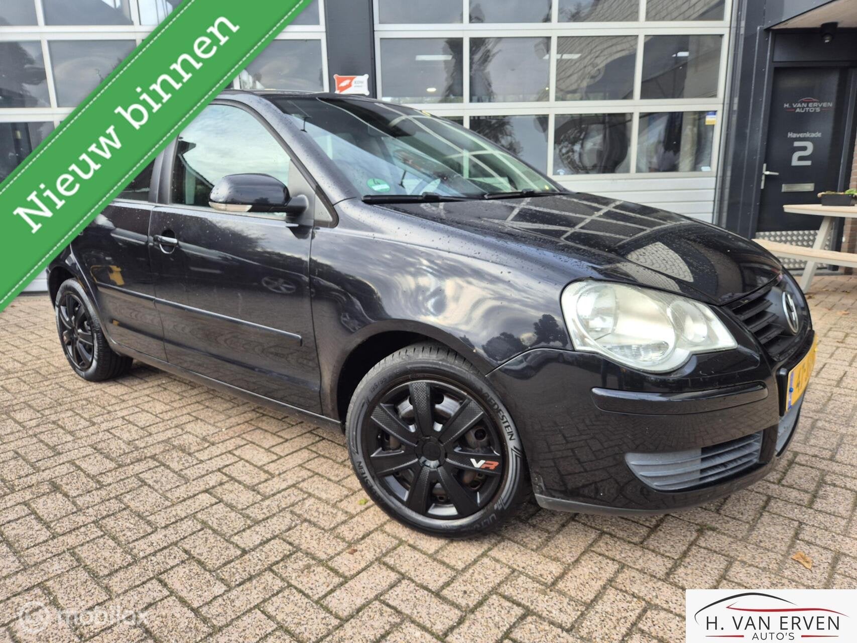 Volkswagen Polo 1.4 AIRCO CRUISE TREKHAAK, Auto's, Voorwielaandrijving, 40 €/maand, 4 cilinders, Zwart