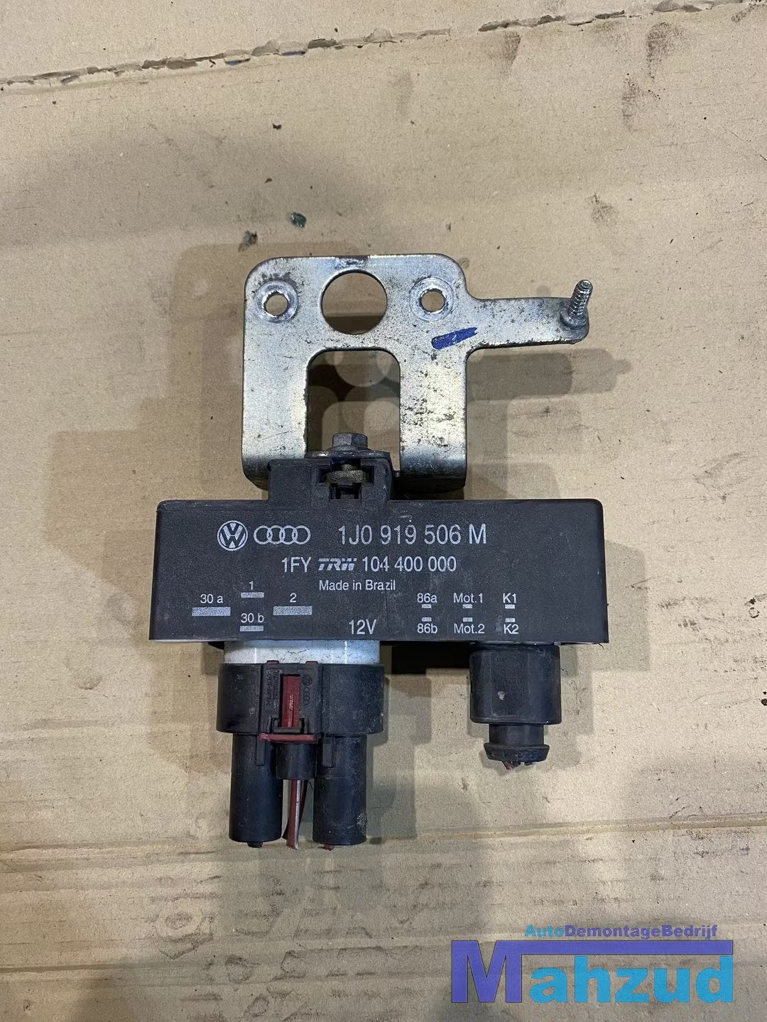 VW AUDI POLO 6R Koelvinweerstand module koelvin 1J0919506M, Gebruikt, Volkswagen, Volkswagen AG, Berliner Ring 2
38440  Wolfsburg, DE