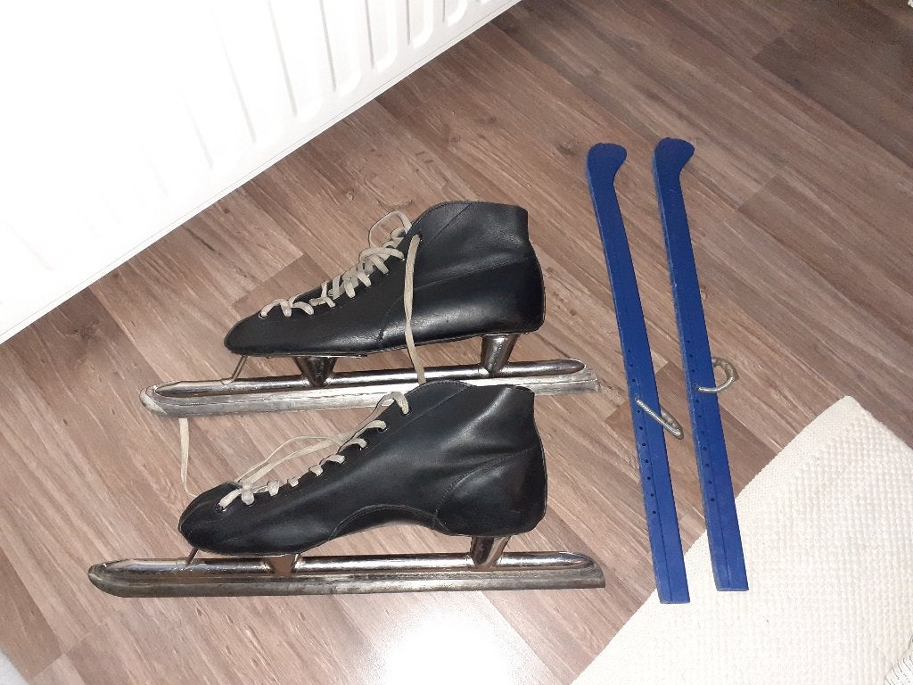 Schaatsen, maat 44, lage noren, Sport en Fitness, Schaatsen, Ophalen of Verzenden, Gebruikt, Noren, Overige merken