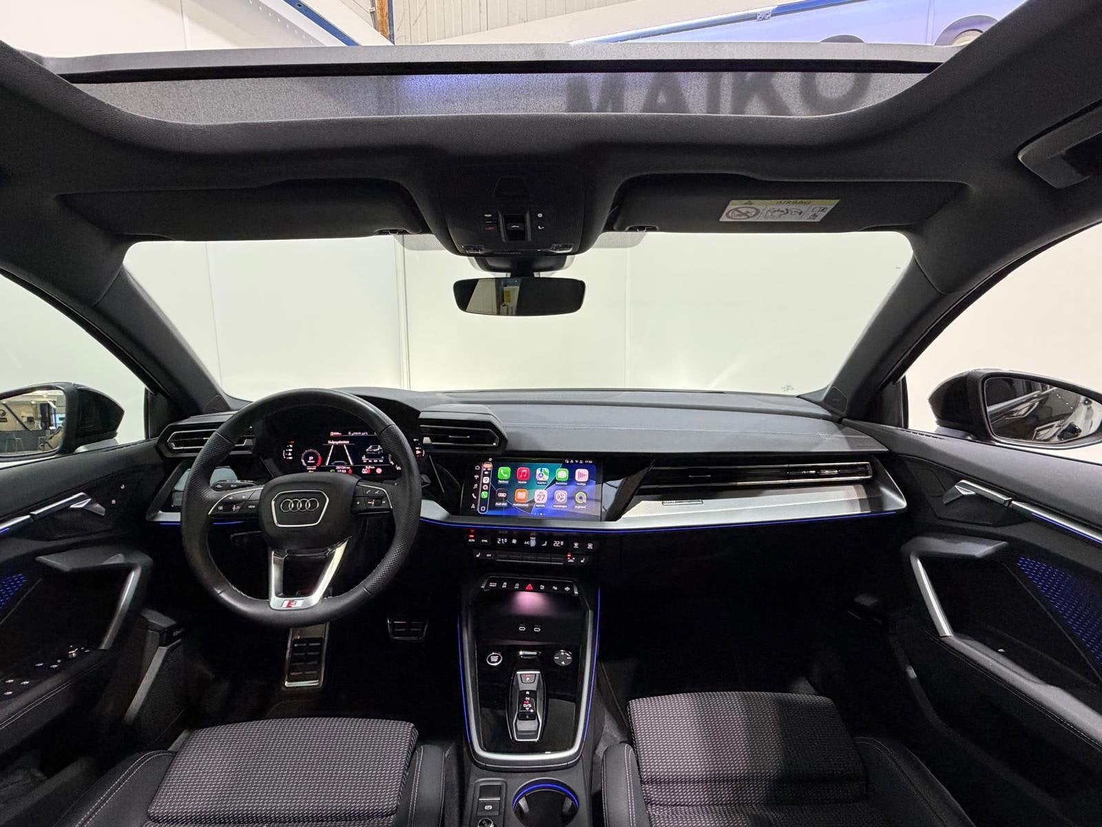 Audi A3 Sportback 35 TFSI S Edition 3x S-LINE |PANO| Matrix, Zwart, 4 cilinders, 150 pk, Leder en Stof