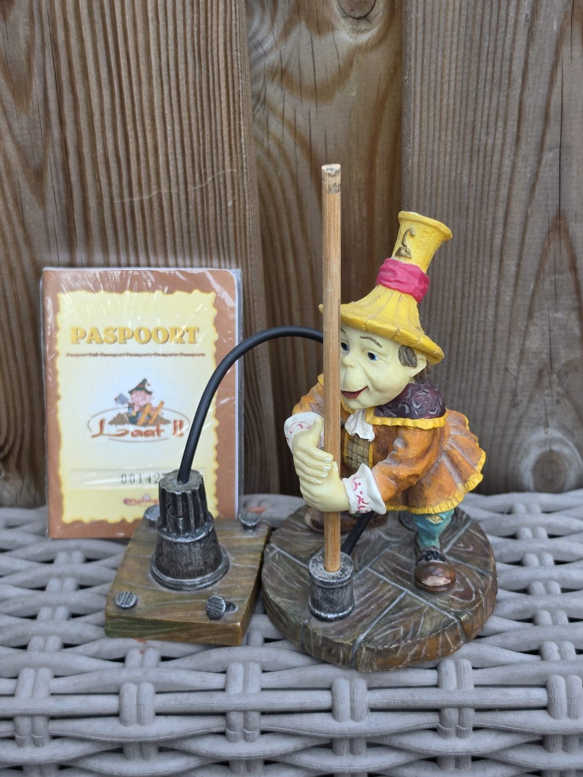 Laaf met Paspoort houder - Decoratief beeldje, Verzamelen, Efteling, Ophalen of Verzenden, Zo goed als nieuw