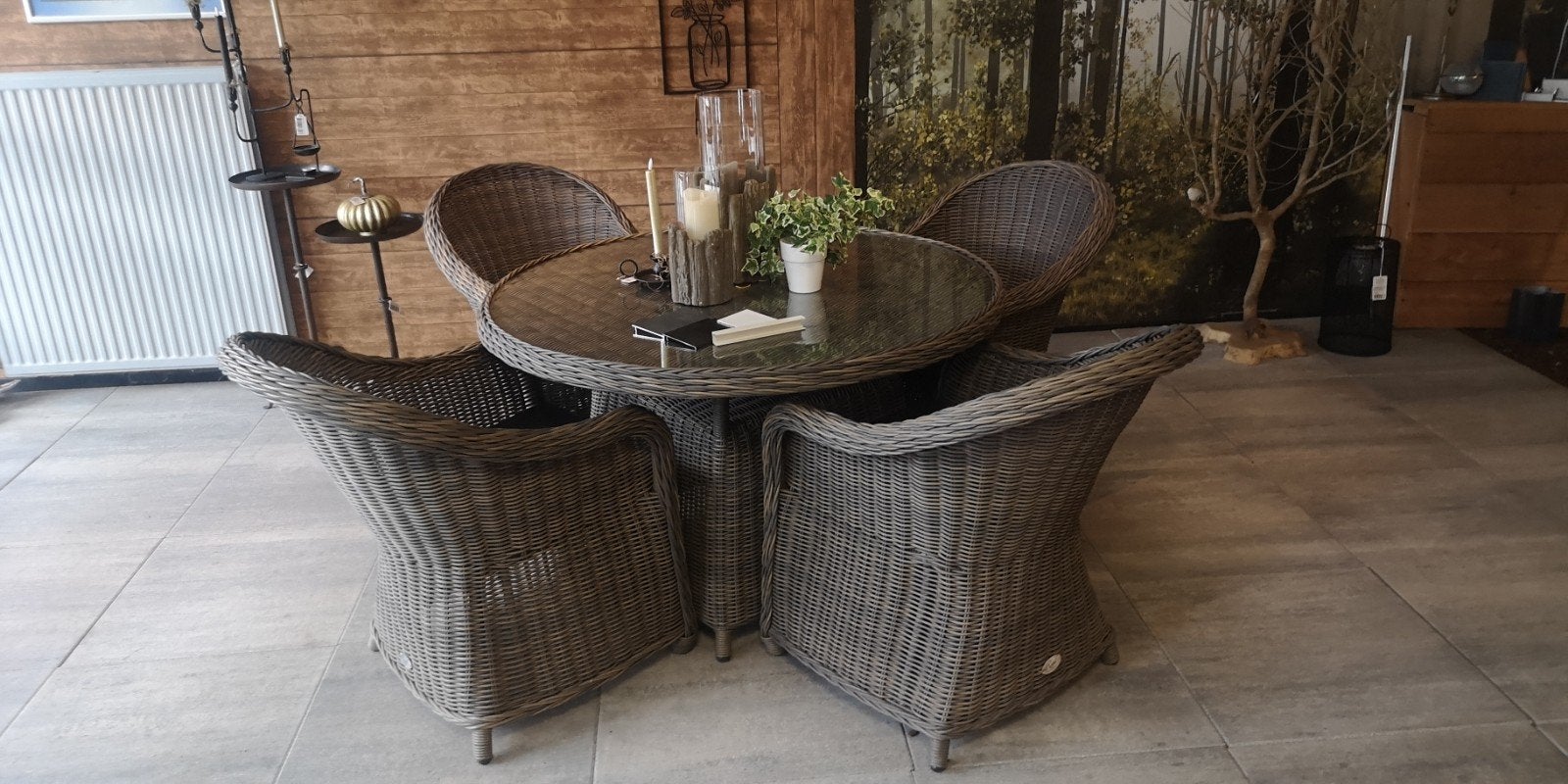 Luxe Wicker Tuintafel met 4 Stoelen -  nieuw najaars Actie, Tuin en Terras, 4 zitplaatsen, Ophalen of Verzenden, Zo goed als nieuw