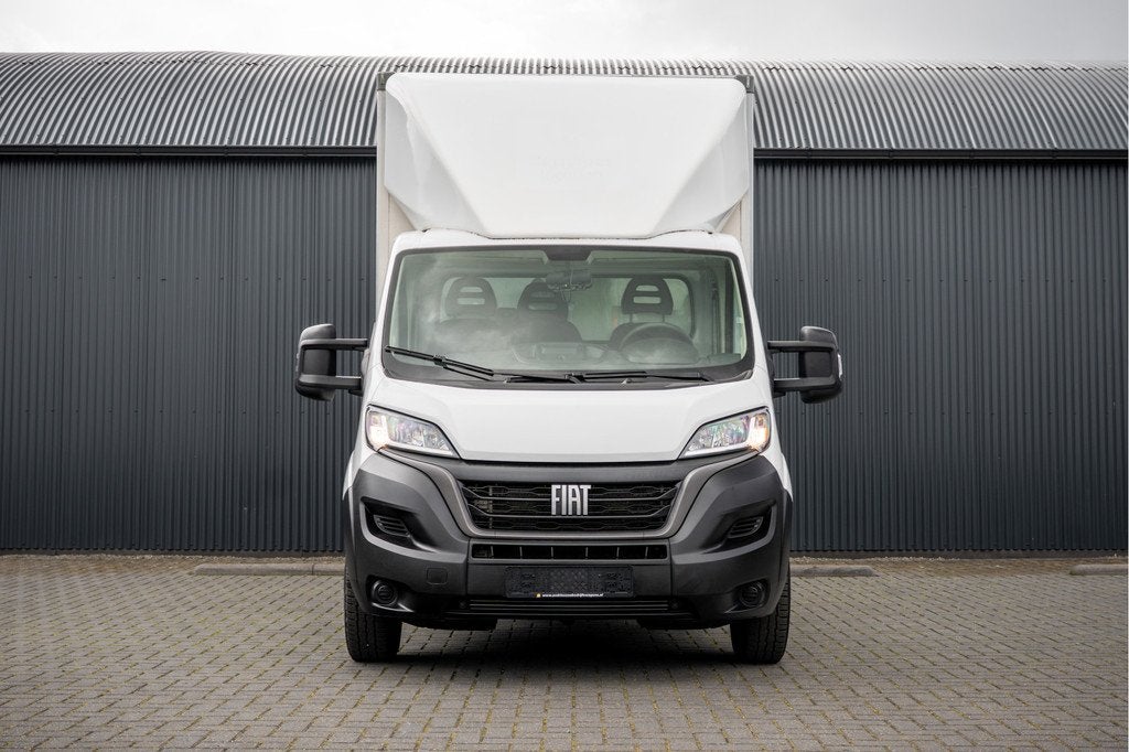 Fiat Ducato MultiJet | Bakwagen met laadklep | Camera | Crui, Voorwielaandrijving, Gebruikt, Zwart, 4 cilinders