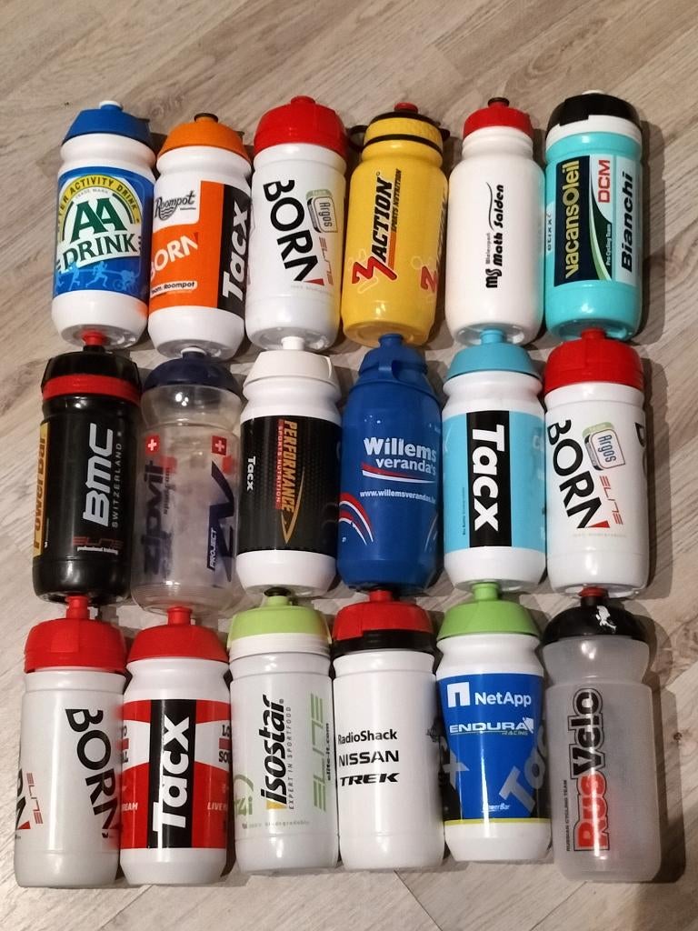 wielrenner wielrennen bidon bidons 26 STUKS !!!, Ophalen of Verzenden, Zo goed als nieuw, Overige typen