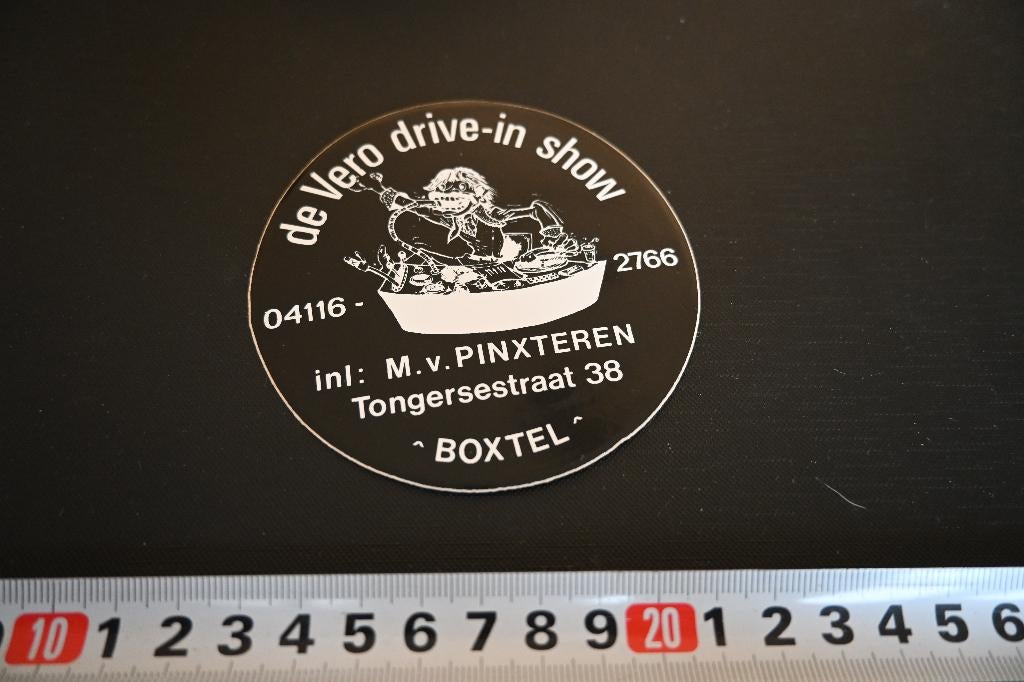 sticker Boxtel de VERO Drive-in show M. v. PINXTEREN, Hobby en Vrije tijd, Ophalen, Zo goed als nieuw, Sticker