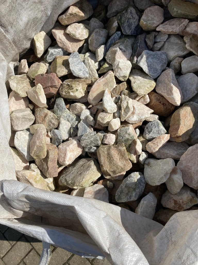 portugese breuksteen split schanskorf, Ophalen, Nieuw, Basalt, Split