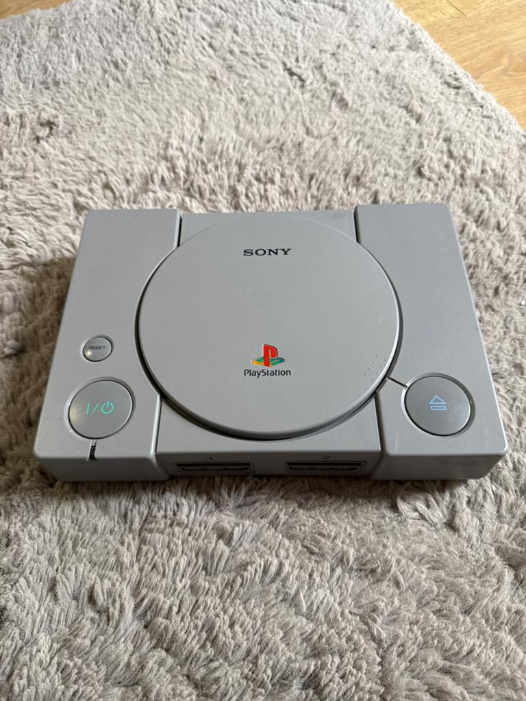 PlayStation One (PS1) voor onderdelen, Spelcomputers en Games, Spelcomputers | Sony PlayStation 1, Ophalen of Verzenden, Gebruikt