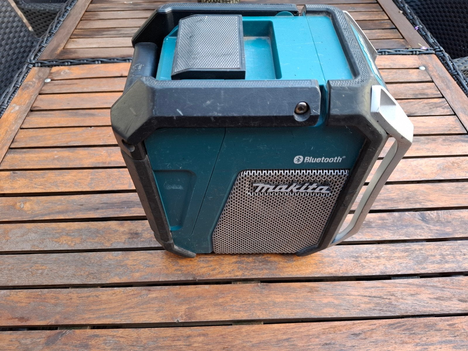 Makita, Ophalen, Bouwradio