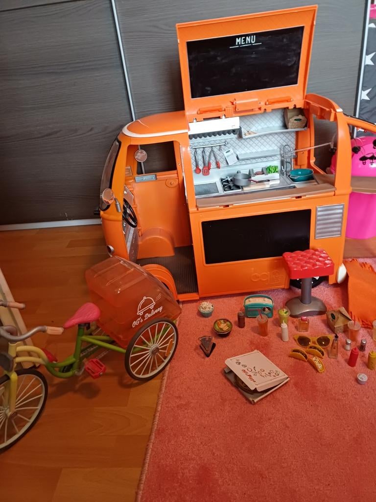 Our generation foodtruck en bezorgfiets, Kinderen en Baby's, Ophalen, Poppenhuis